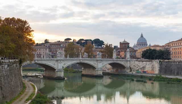 Puente de Vittorio Emmanuel II - Banco de imágenes católicas - Fotografía por Antonio Gravante