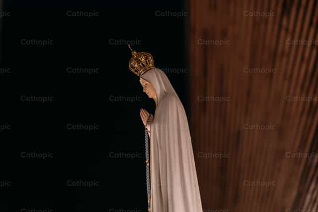 Virgen de Fátima - Banco de imágenes católicas - Fotografía por Francisco Xavier Franco Espinoza
