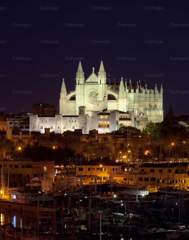 La mejor vista de Palma de Mallorca con la Catedral Santa María - Banco de imágenes católicas - Fotografía por Antonio Gravante