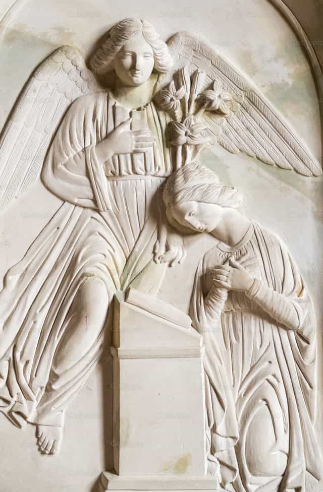 Anunciación a María por el Arcángel Gabriel - Banco de imágenes católicas - Fotografía por Joan Sutter