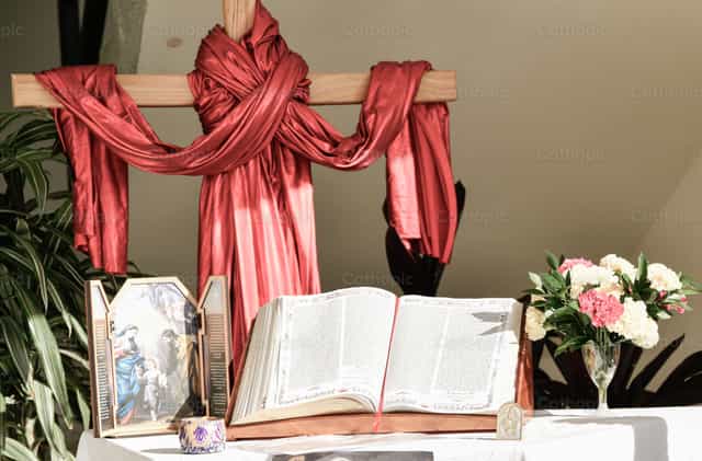 Altar - Banco de imágenes católicas - Fotografía por Carolina BR