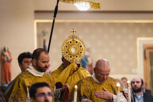 Procesión Eucarística - Banco de imágenes católicas