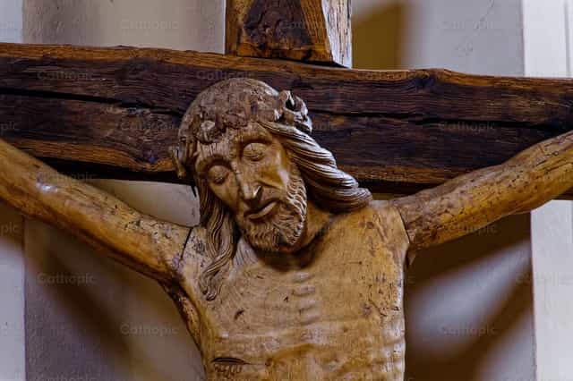Rostro de Jesucristo crucificado - Banco de imágenes católicas - Fotografía por Joan Sutter