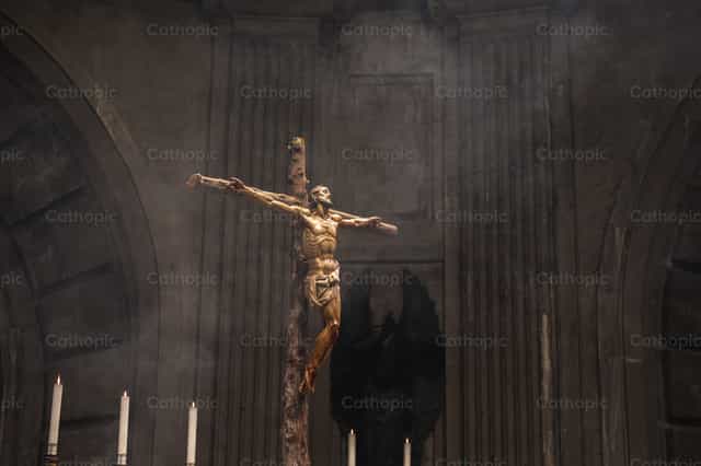 Jesús e incienso - Banco de imágenes católicas
