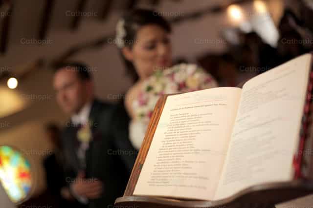 Ehe - Bibel - Katholische Stockfotos