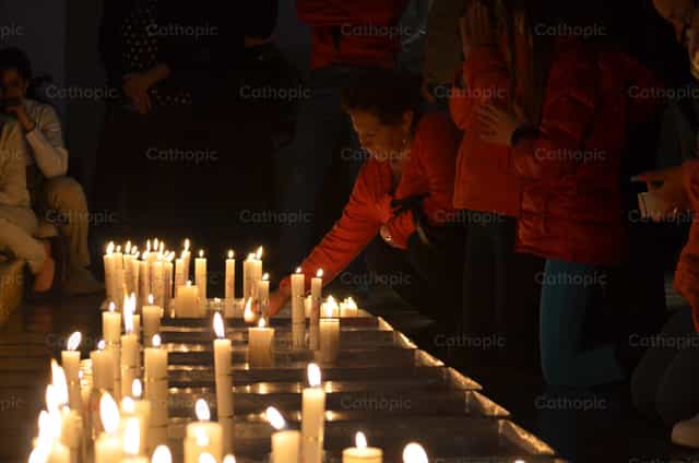 Candele - Immagini stock cattoliche