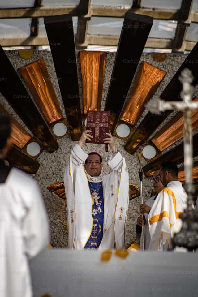 Ceci est la parole de Dieu - Images catholiques de stock - Photo de Andrés José Barbera Zambrano