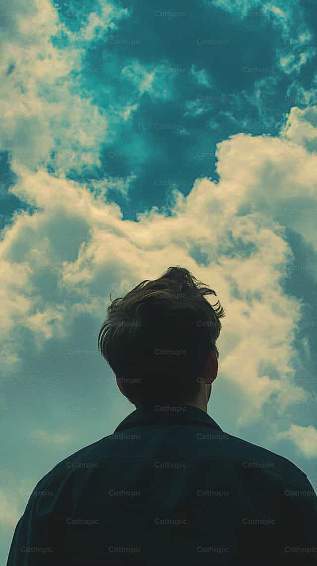 Pagtingin sa langit - Mga Catholic stock image - Larawan ni Carolina BR
