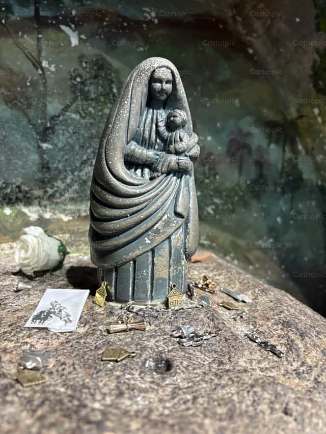 Nuestra Señora de los Ángeles - Banco de imágenes católicas