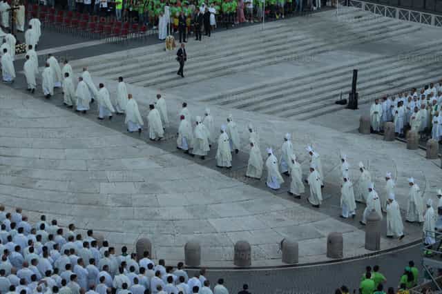 Procissão dos Sacerdotes de São Pedro - Imagens católicas de stock - Foto de Rodrigo De Miguel