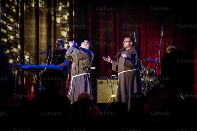 Concierto Católico - Banco de imágenes católicas
