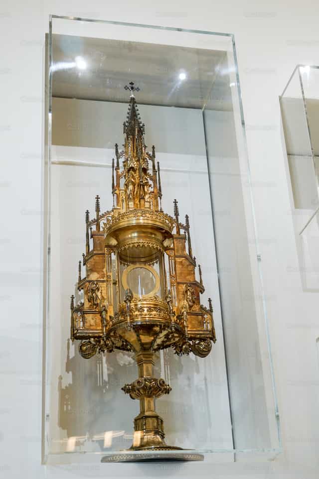Custodia en el museo de la Ville Brussels Belgium - Banco de imágenes católicas