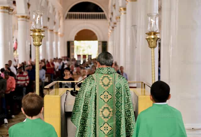 Anuncio del Evangelio - Banco de imágenes católicas - Fotografía por Carolina BR