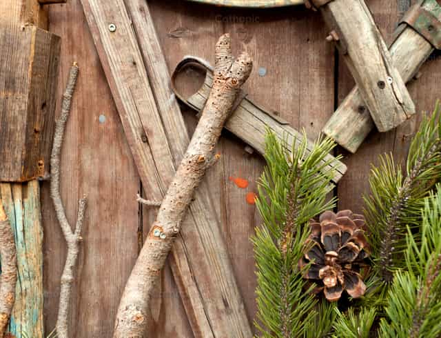 Árbol de Navidad sobre fondo de madera - Banco de imágenes católicas - Fotografía por Antonio Gravante