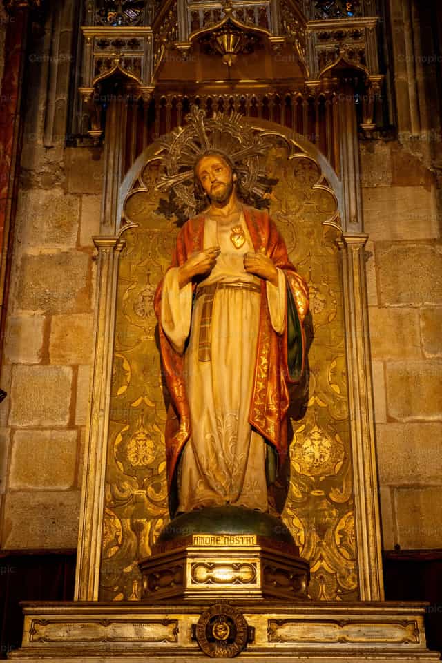 Sagrado Corazón de Jesus - Banco de imágenes católicas