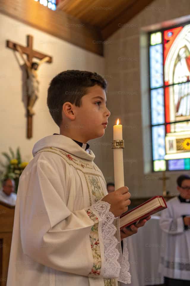 Ministrante - Mga Catholic stock image - Larawan ni Irene Maciá Doménech