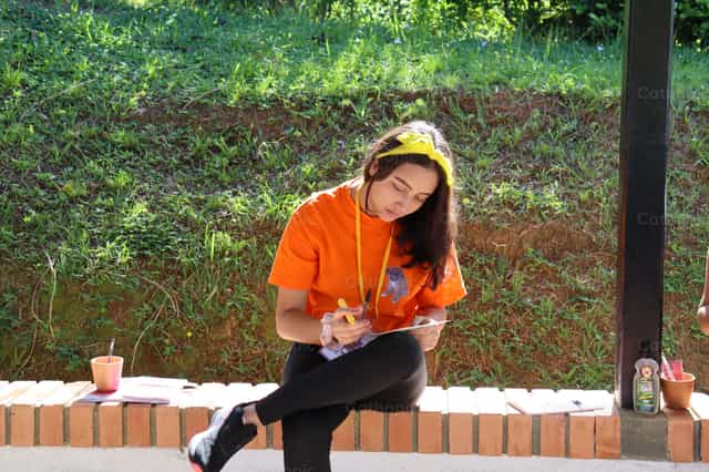 Reflexión creativa al aire libre - Banco de imágenes católicas - Fotografía por Nelson Giovanny Silva Guevara