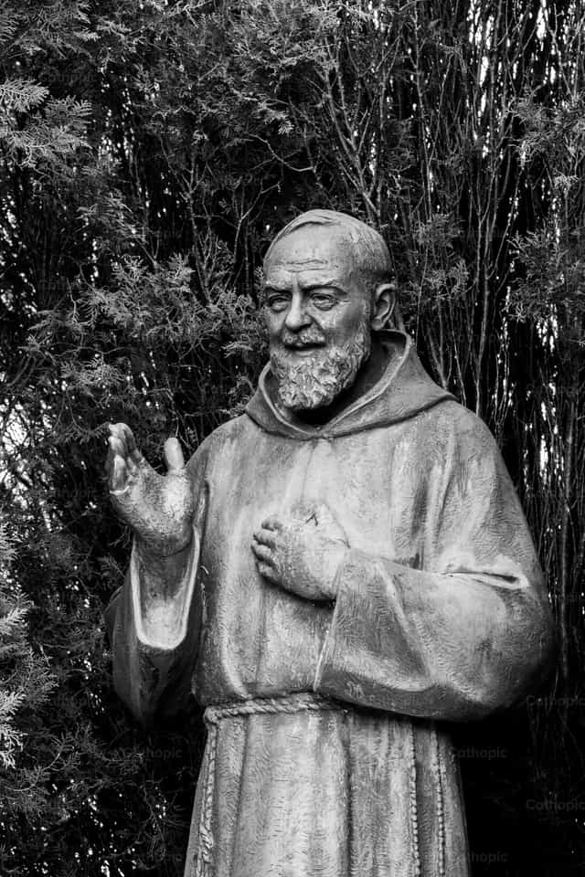 São Padre Pio de Pietrelcina - Imagens católicas de stock