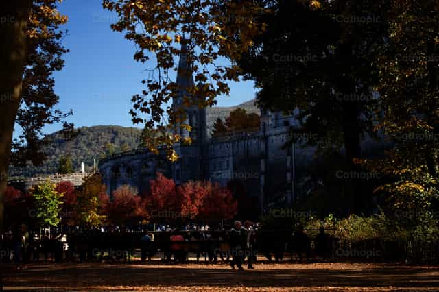 Santuario de Nuestra Señora de Lourdes - Banco de imágenes católicas