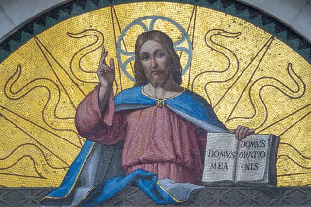 Cristo en Majestad - Banco de imágenes católicas - Fotografía por Joan Sutter