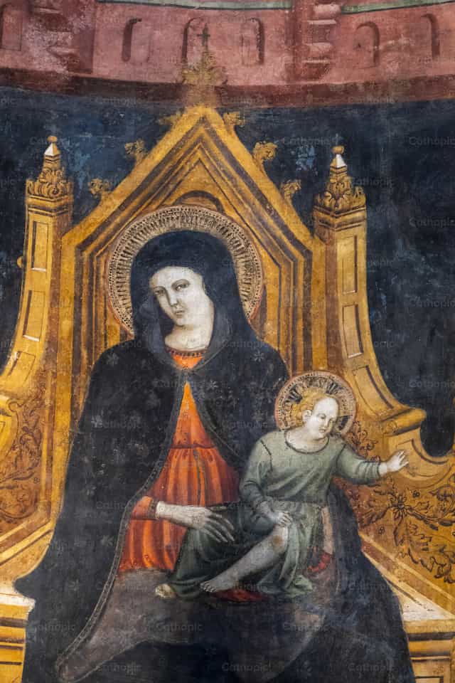 Maria hält das Jesuskind Christus in ihren Armen - Katholische Stockfotos - Foto von Joan Sutter