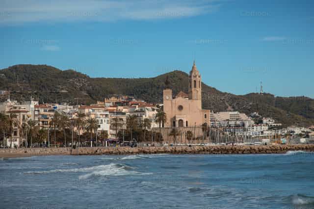 Iglesia de San Bartolomé y Santa Tecla en Sitges - Banco de imágenes católicas - Fotografía por Yandry Fernández Perdomo