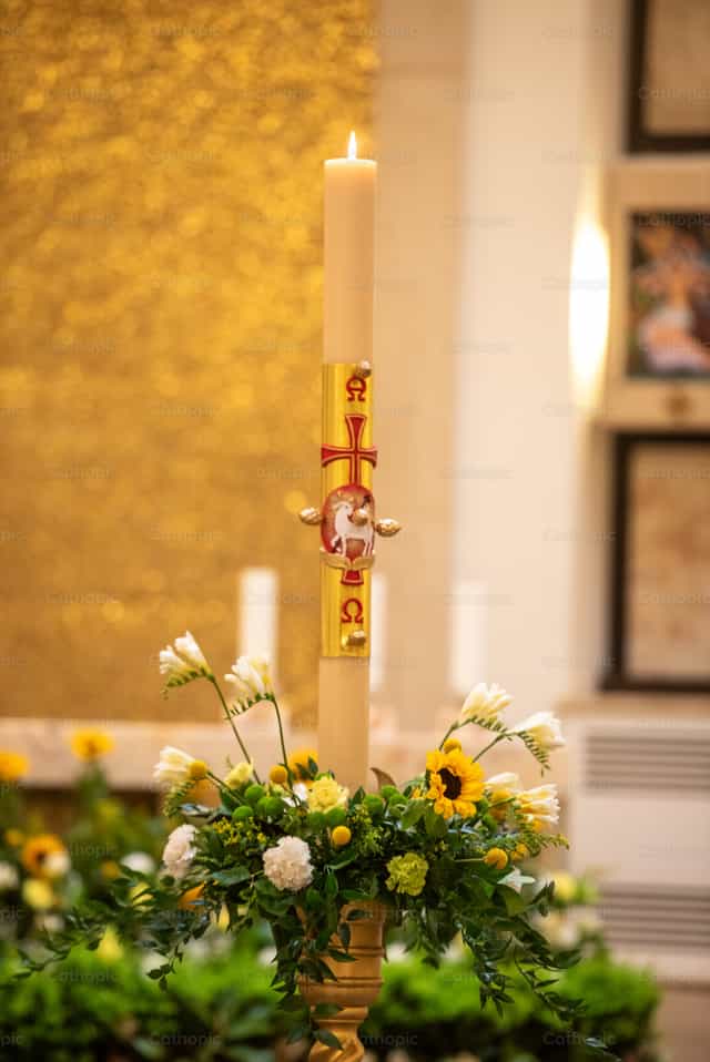 Easter candle - Catholic stock images - Photo by Nahym Márquez Márquez, L.C.