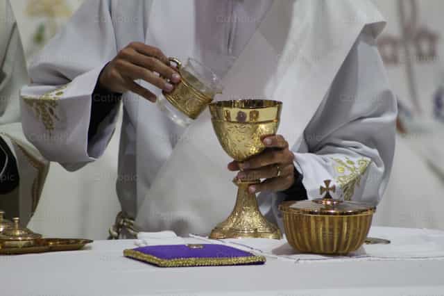 Servicio al Altar - Banco de imágenes católicas