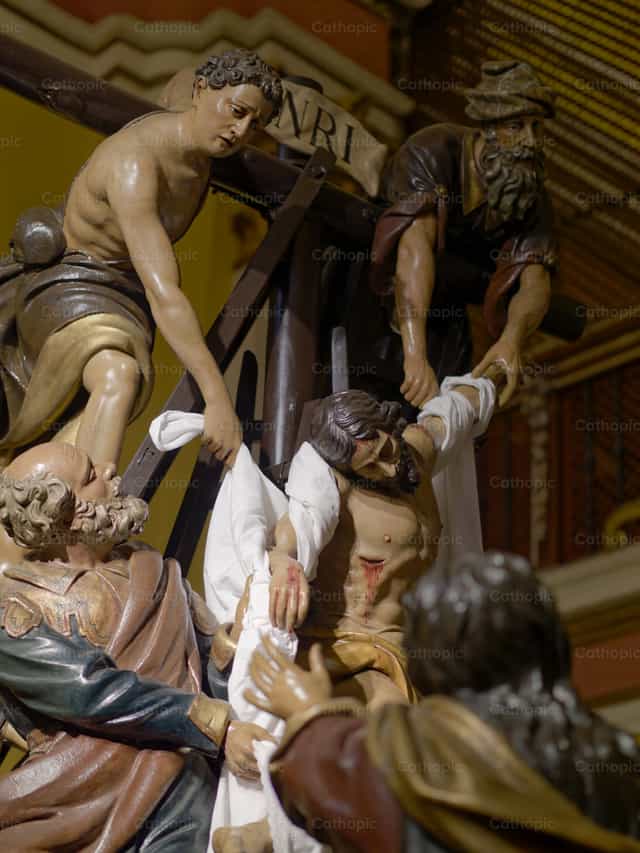 Descendimiento de la cruz de Jesucristo - Banco de imágenes católicas