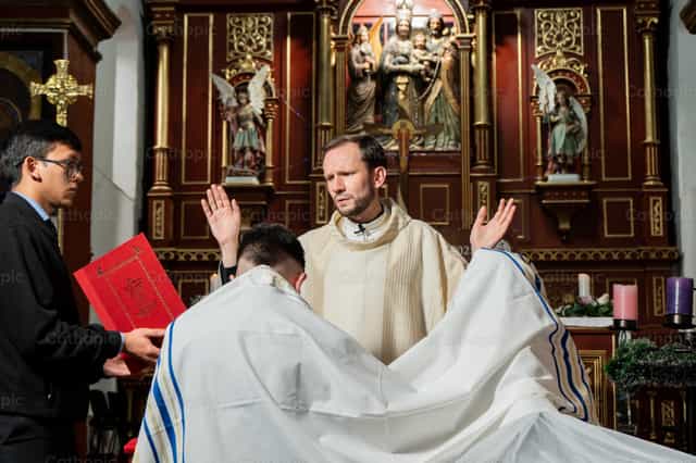 Bendicion de los esposos - Banco de imágenes católicas - Fotografía por Clina CG