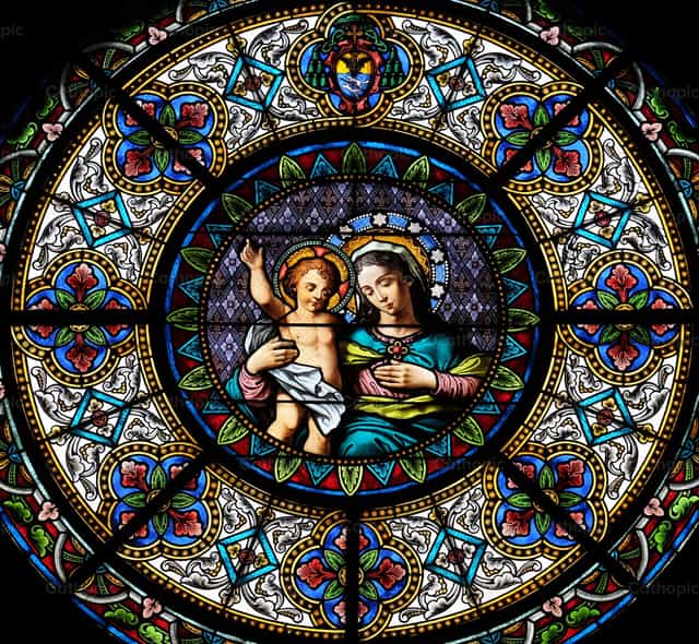Virgen María con el niño Jesús - Banco de imágenes católicas - Fotografía por Zvonimir Atletić