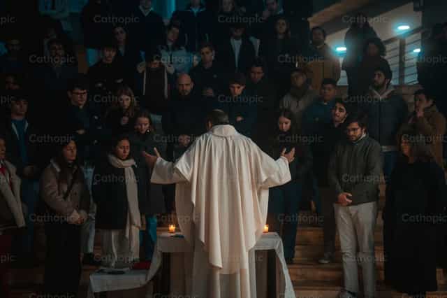 Misa con Hakuna - Banco de imágenes católicas - Fotografía por Rodrigo De Miguel