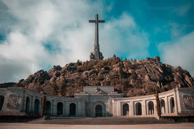 Valle de los Caídos - Banco de imágenes católicas - Fotografía por Rodrigo De Miguel