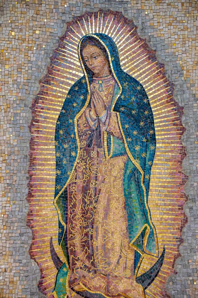 Mosaico de la Virgen de Guadalupe - Banco de imágenes católicas