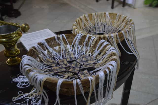 Escapulario - Banco de imágenes católicas - Fotografía por Rita Laura Miño