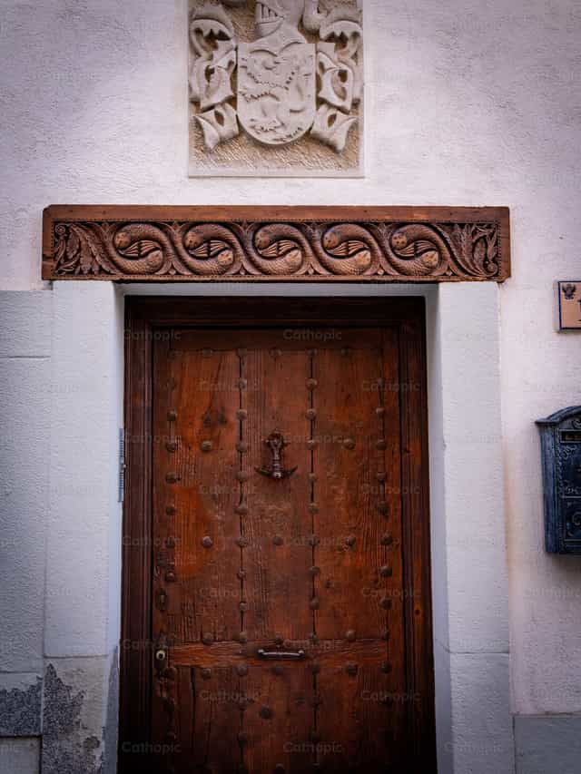 La entrada - Banco de imágenes católicas - Fotografía por Fr. Sebastian Munoz