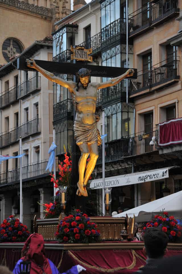 Procesiones de Semana Santa - Banco de imágenes católicas