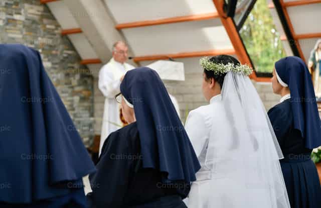 Profesión Religiosa - Banco de imágenes católicas - Fotografía por Carolina BR