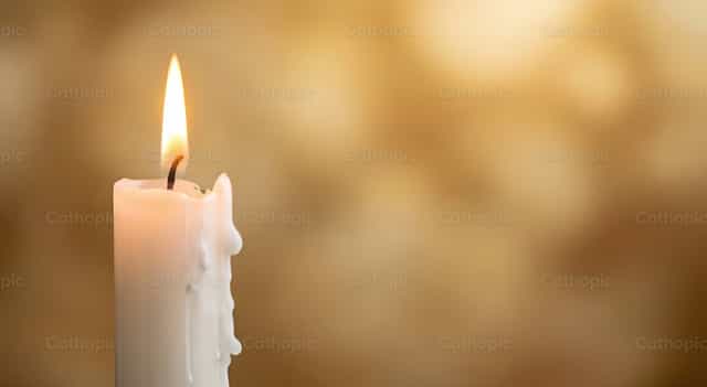 부활성야 등불: 어둠 속의 빛 - 가톨릭 스톡 이미지 - 사진 제공 catholicmall.org
