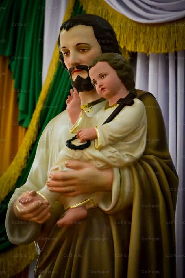 San José con el Niño Jesús - Banco de imágenes católicas - Fotografía por Nayarb Photography