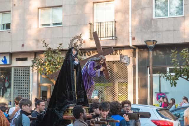 Paasprocessie door de straten van Spanje - Katholieke stockfoto's