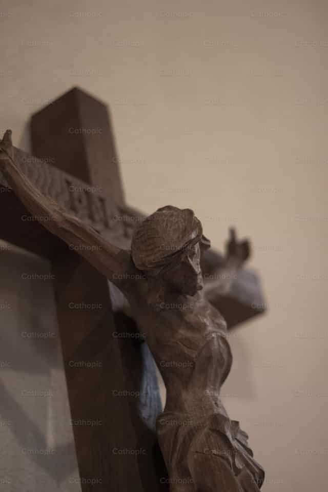 Crucifijo - Banco de imágenes católicas