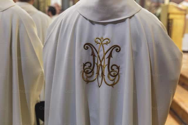 Detalle de Casulla: Identidad Carmelita - Banco de imágenes católicas - Fotografía por Diócesis de Córdoba