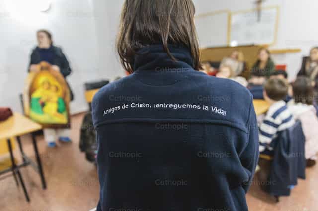 Entrega y Misión: Jóvenes Catequistas - Banco de imágenes católicas
