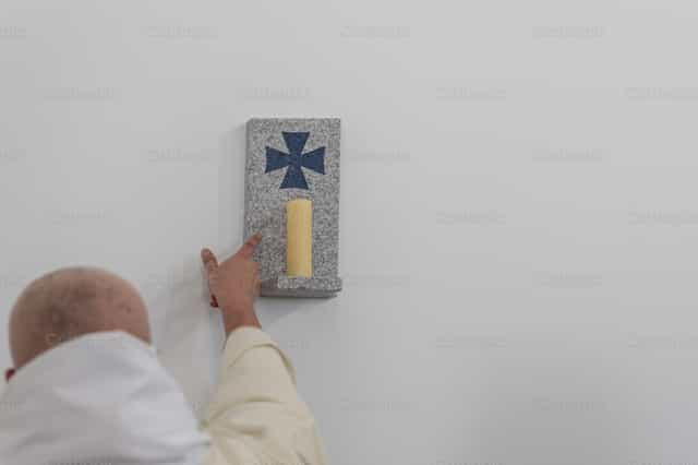 Consagración de un Templo: Unción con el Crisma - Banco de imágenes católicas - Fotografía por Diócesis de Córdoba