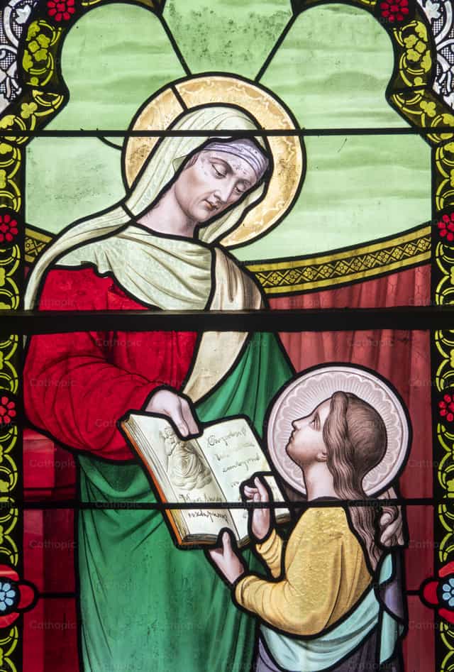 La Virgen María con su madre, Santa Ana - Banco de imágenes católicas - Fotografía por Joan Sutter