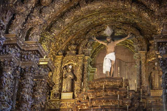 Gesù sulla croce della speranza - Immagini stock cattoliche