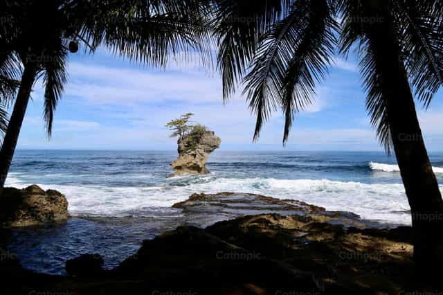 Cahuita, una isla en medio del mar - Banco de imágenes católicas