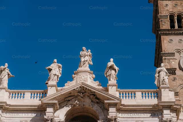 Santa Maria la Mayor - Banco de imágenes católicas