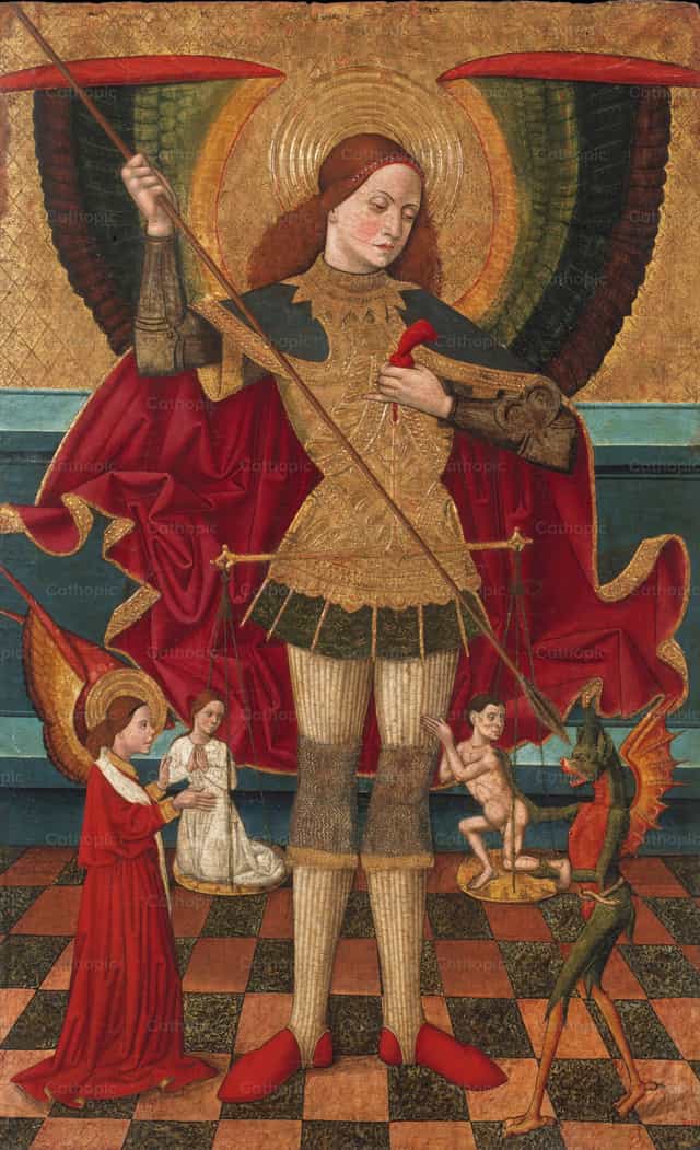 Saint Michel pesant les âmes - Images catholiques de stock